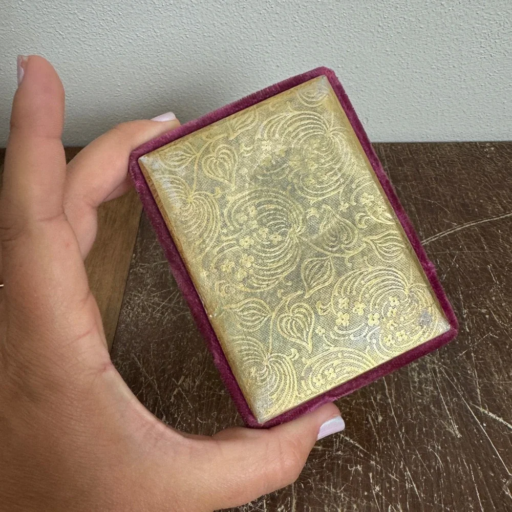 Vintage‎ Cellinicraft gold burgundy velvet jewelry gift box